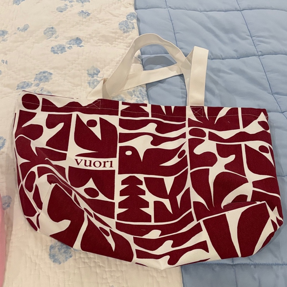 Brand new !! Vuori tote bag